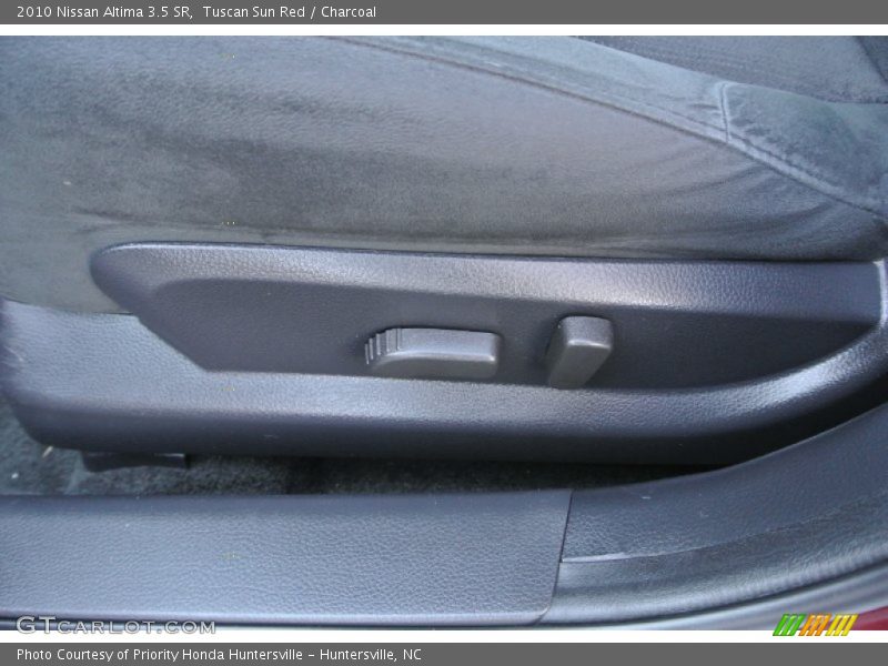 Tuscan Sun Red / Charcoal 2010 Nissan Altima 3.5 SR