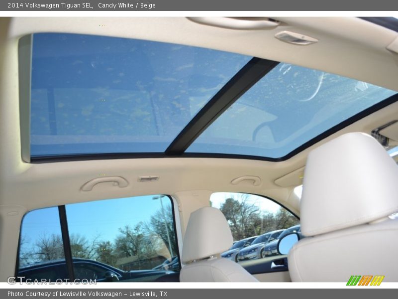 Sunroof of 2014 Tiguan SEL