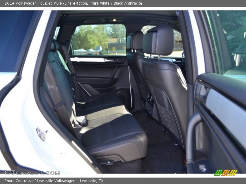 Pure White / Black Anthracite 2014 Volkswagen Touareg V6 R-Line 4Motion