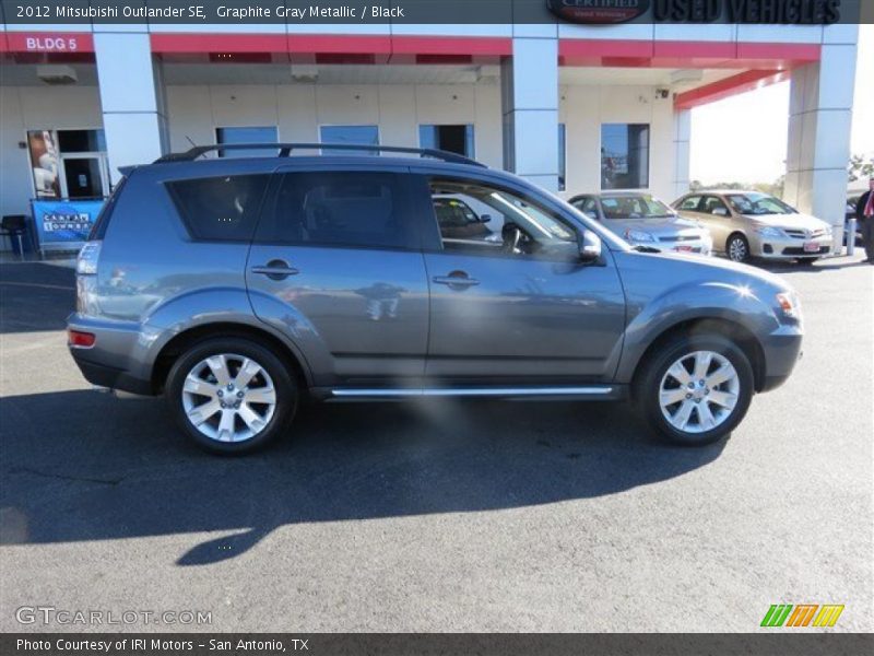 Graphite Gray Metallic / Black 2012 Mitsubishi Outlander SE