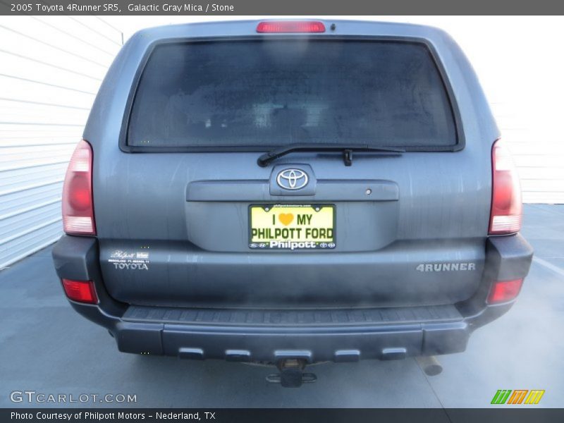 Galactic Gray Mica / Stone 2005 Toyota 4Runner SR5