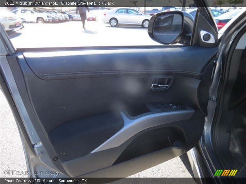 Graphite Gray Metallic / Black 2012 Mitsubishi Outlander SE
