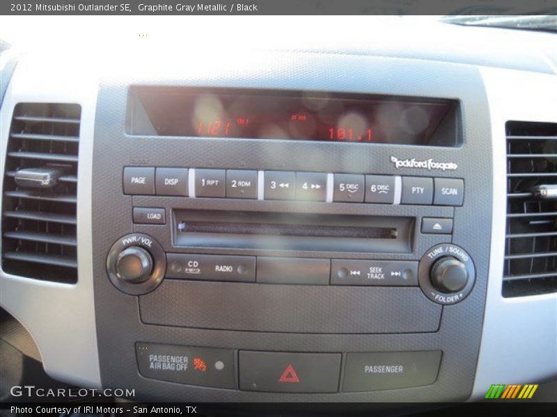 Graphite Gray Metallic / Black 2012 Mitsubishi Outlander SE