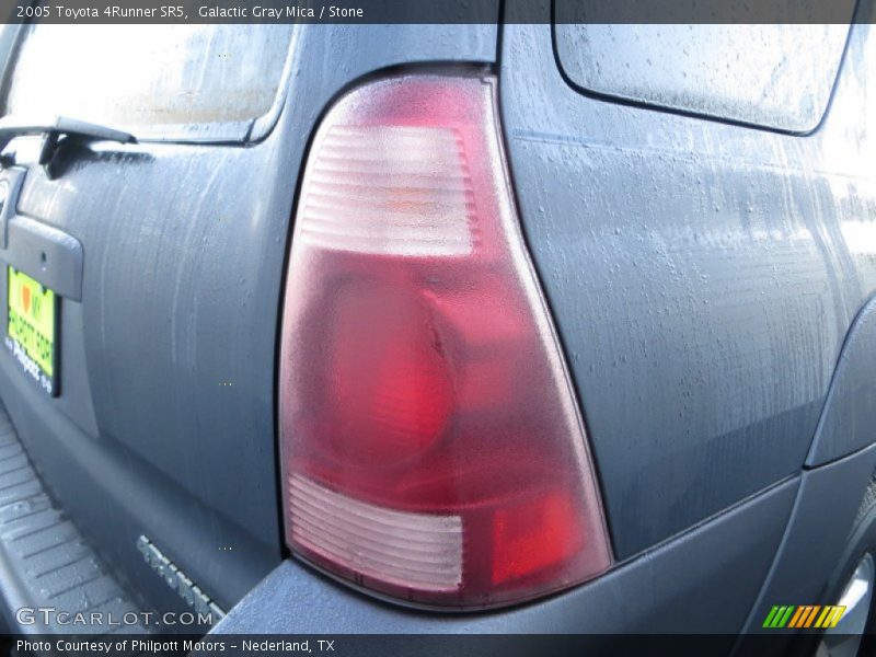 Galactic Gray Mica / Stone 2005 Toyota 4Runner SR5