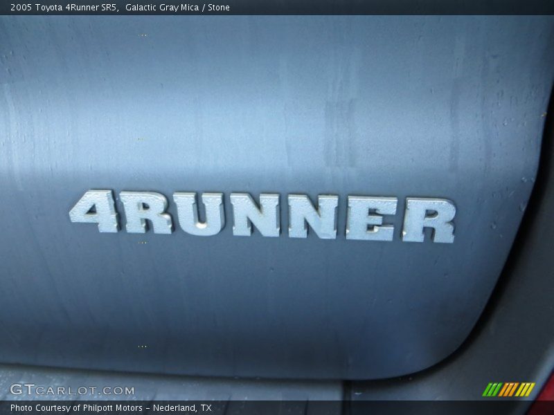 Galactic Gray Mica / Stone 2005 Toyota 4Runner SR5