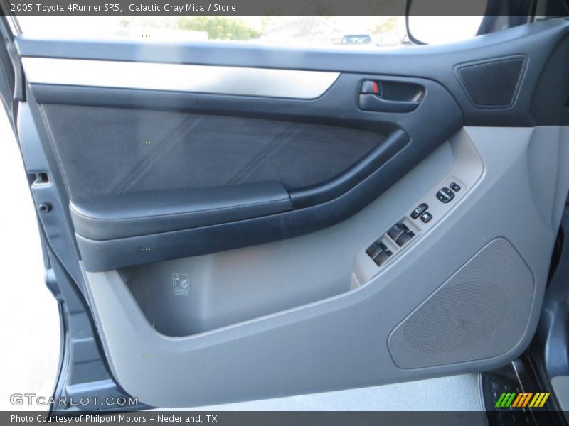 Galactic Gray Mica / Stone 2005 Toyota 4Runner SR5