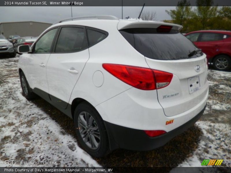 Winter White / Beige 2014 Hyundai Tucson SE