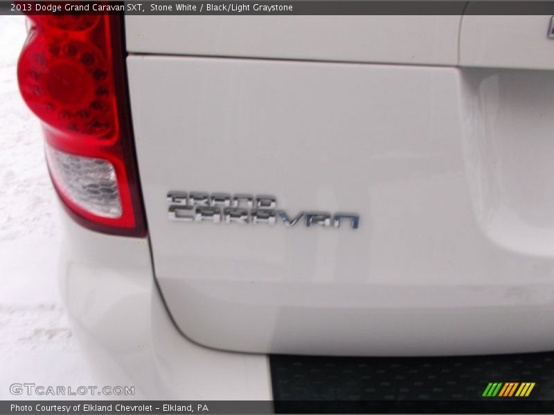 Stone White / Black/Light Graystone 2013 Dodge Grand Caravan SXT