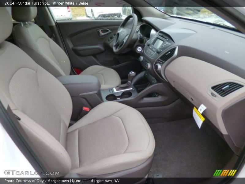 Winter White / Beige 2014 Hyundai Tucson SE