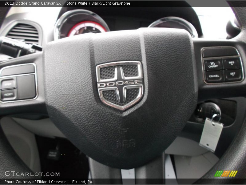 Stone White / Black/Light Graystone 2013 Dodge Grand Caravan SXT