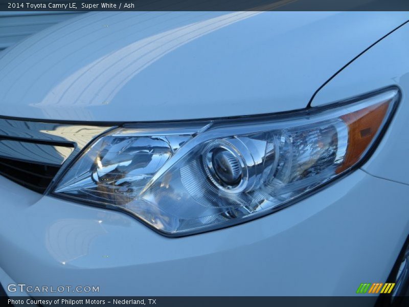 Super White / Ash 2014 Toyota Camry LE