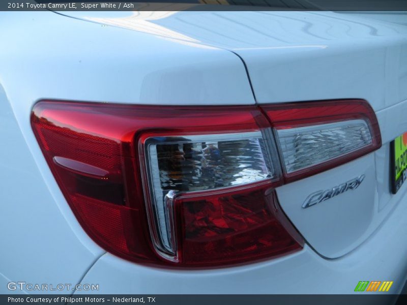 Super White / Ash 2014 Toyota Camry LE