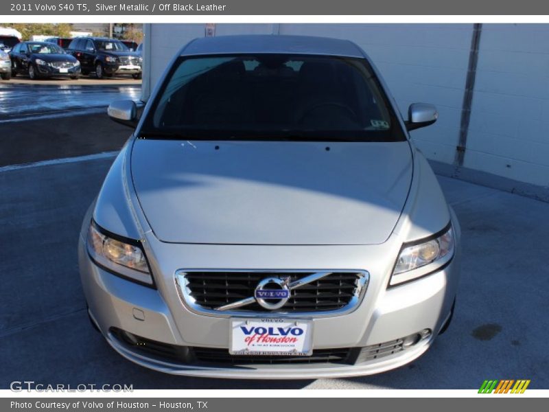 Silver Metallic / Off Black Leather 2011 Volvo S40 T5
