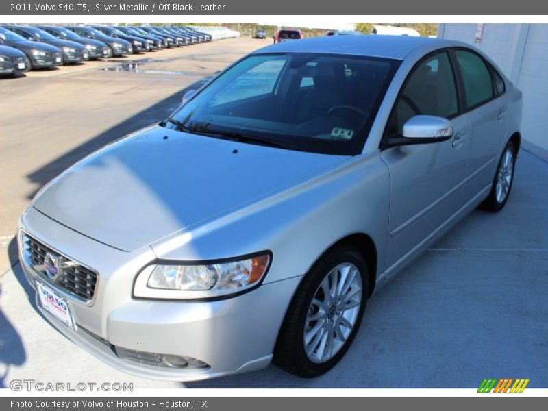 Silver Metallic / Off Black Leather 2011 Volvo S40 T5