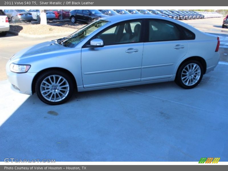 Silver Metallic / Off Black Leather 2011 Volvo S40 T5