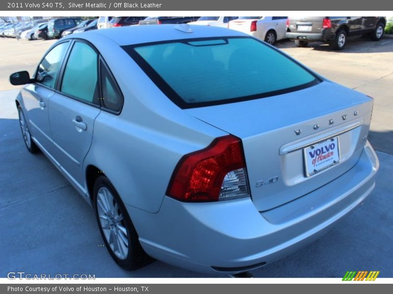 Silver Metallic / Off Black Leather 2011 Volvo S40 T5