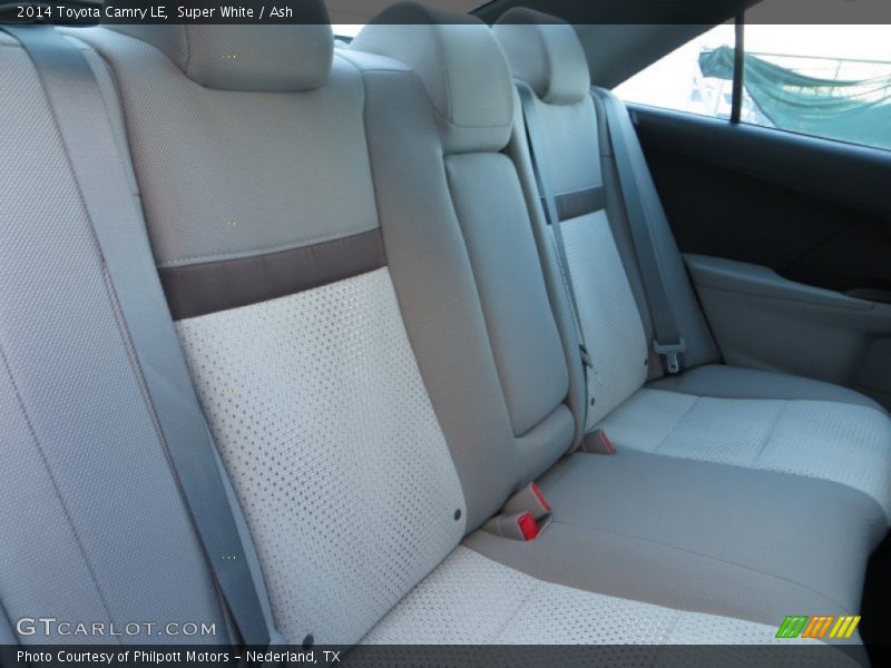 Super White / Ash 2014 Toyota Camry LE