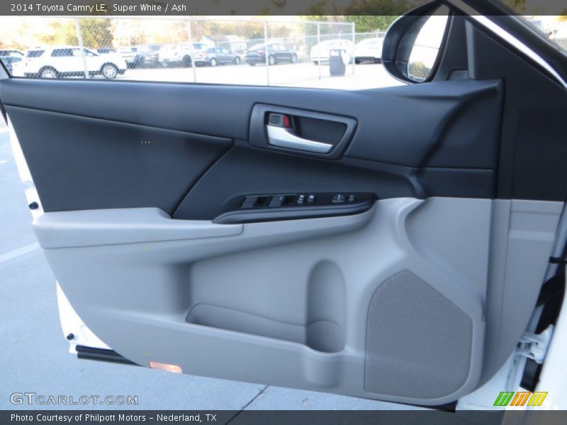 Super White / Ash 2014 Toyota Camry LE