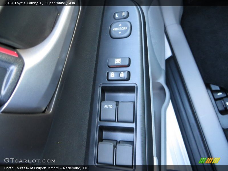 Super White / Ash 2014 Toyota Camry LE