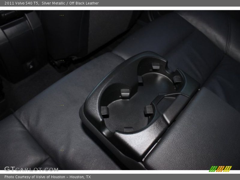 Silver Metallic / Off Black Leather 2011 Volvo S40 T5