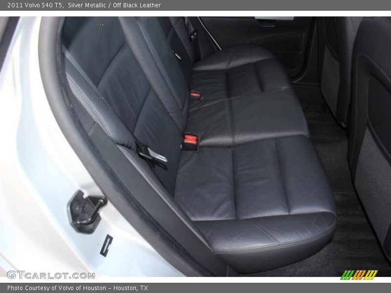 Silver Metallic / Off Black Leather 2011 Volvo S40 T5