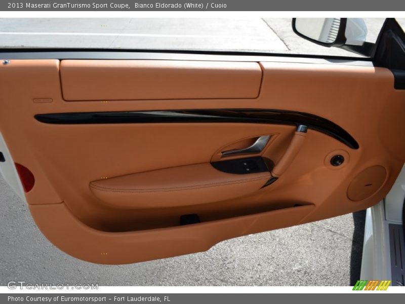 Bianco Eldorado (White) / Cuoio 2013 Maserati GranTurismo Sport Coupe