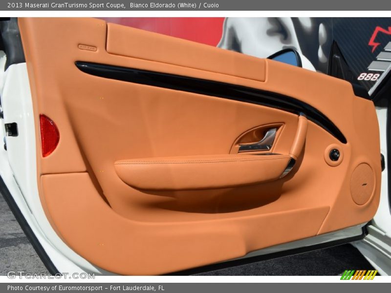 Bianco Eldorado (White) / Cuoio 2013 Maserati GranTurismo Sport Coupe