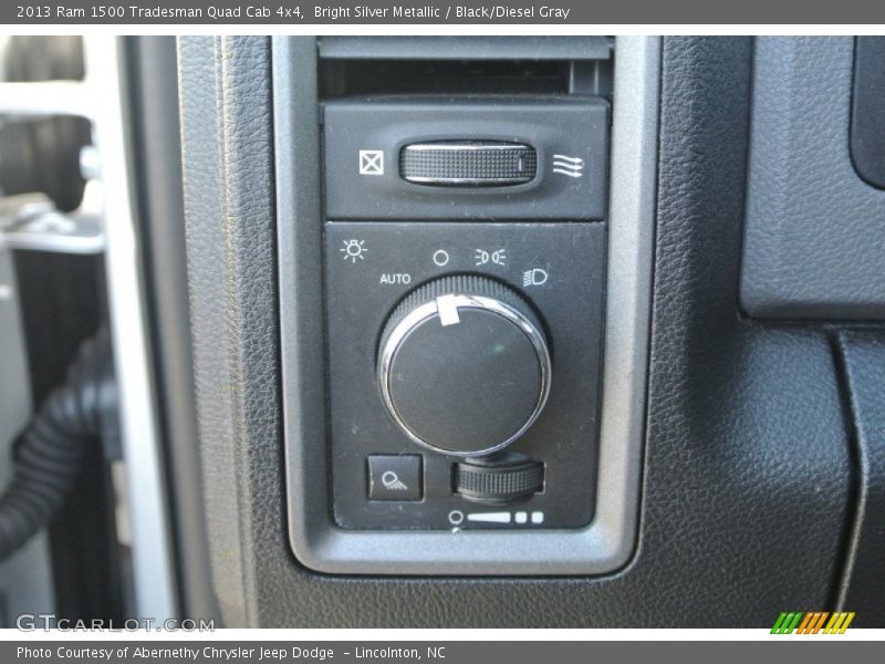 Bright Silver Metallic / Black/Diesel Gray 2013 Ram 1500 Tradesman Quad Cab 4x4