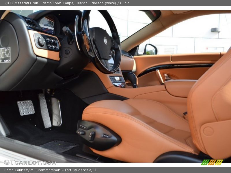 Bianco Eldorado (White) / Cuoio 2013 Maserati GranTurismo Sport Coupe
