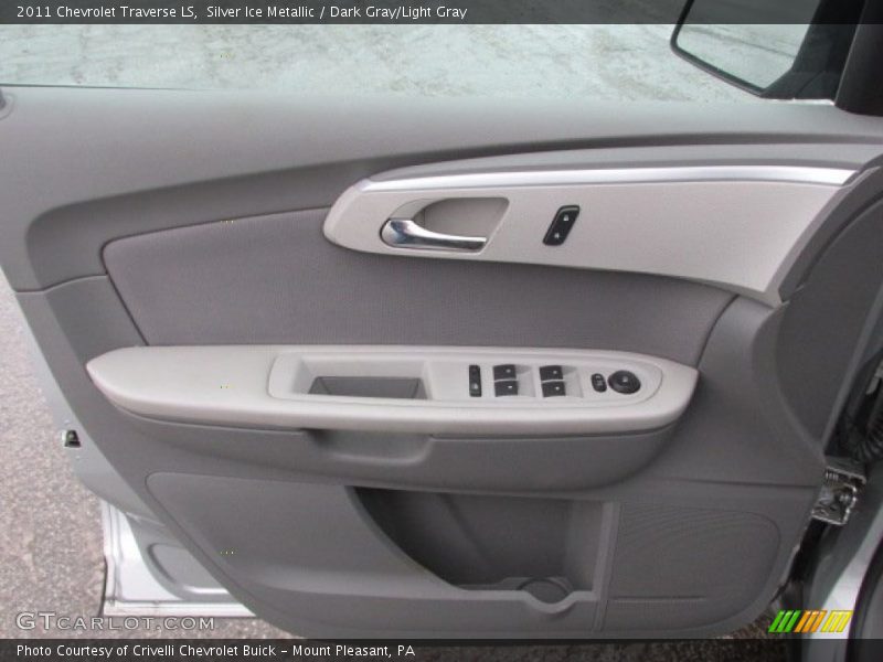 Silver Ice Metallic / Dark Gray/Light Gray 2011 Chevrolet Traverse LS