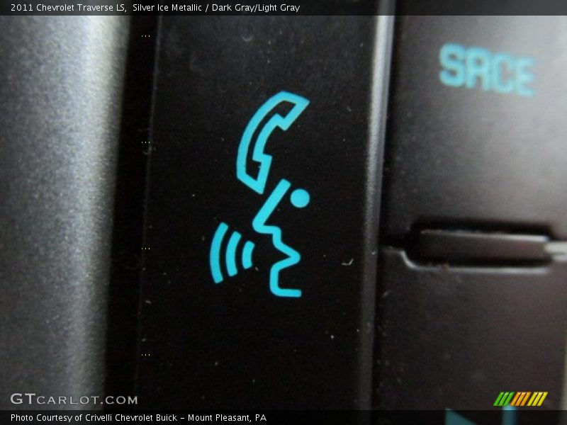 Silver Ice Metallic / Dark Gray/Light Gray 2011 Chevrolet Traverse LS