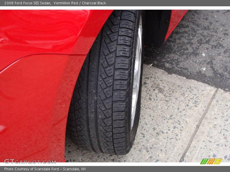 Vermillion Red / Charcoal Black 2008 Ford Focus SES Sedan