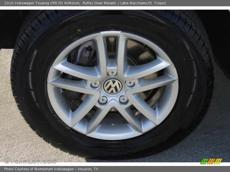 Reflex Silver Metallic / Latte Macchiatto/St. Tropez 2010 Volkswagen Touareg VR6 FSI 4XMotion