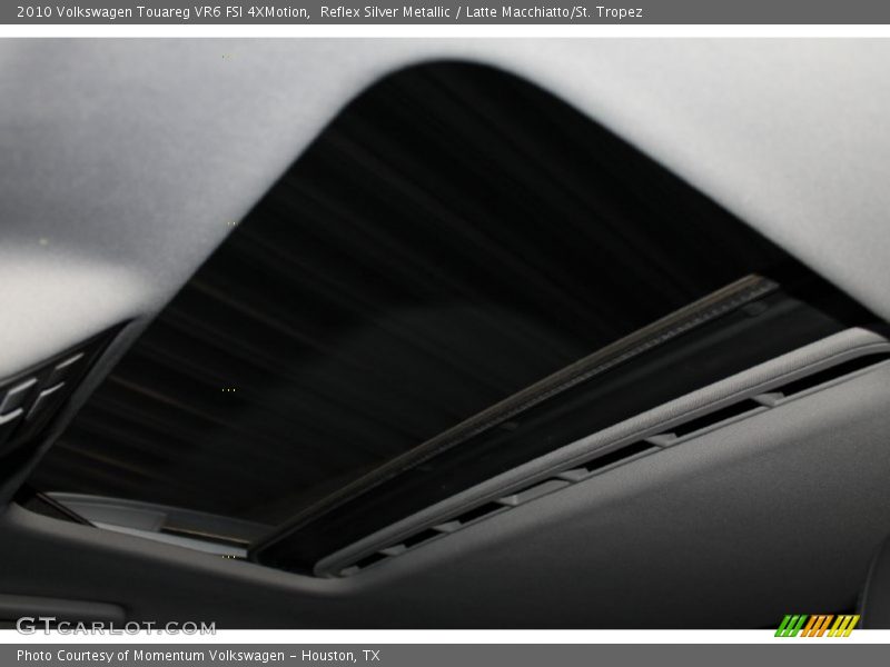 Reflex Silver Metallic / Latte Macchiatto/St. Tropez 2010 Volkswagen Touareg VR6 FSI 4XMotion