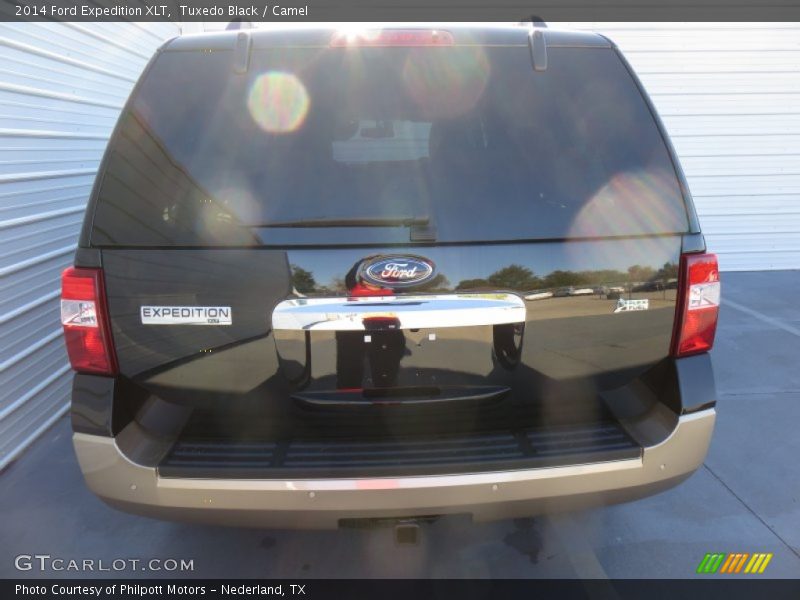 Tuxedo Black / Camel 2014 Ford Expedition XLT