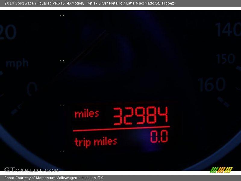Reflex Silver Metallic / Latte Macchiatto/St. Tropez 2010 Volkswagen Touareg VR6 FSI 4XMotion