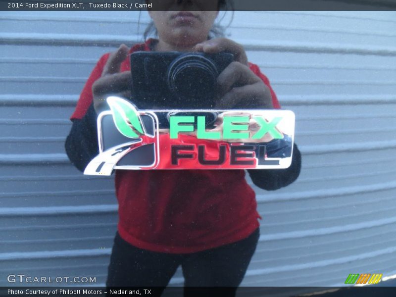 Tuxedo Black / Camel 2014 Ford Expedition XLT