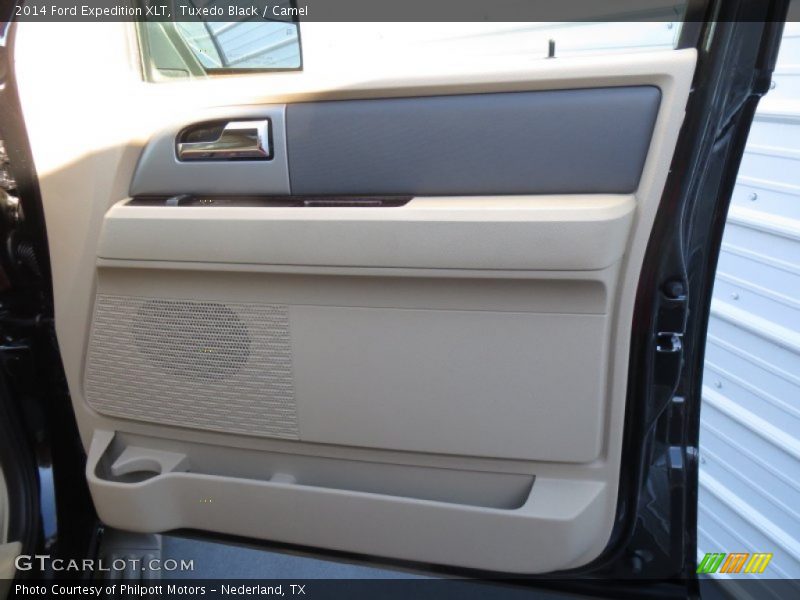 Tuxedo Black / Camel 2014 Ford Expedition XLT