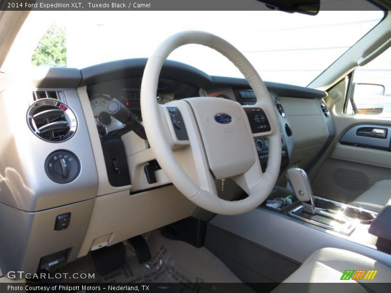 Tuxedo Black / Camel 2014 Ford Expedition XLT