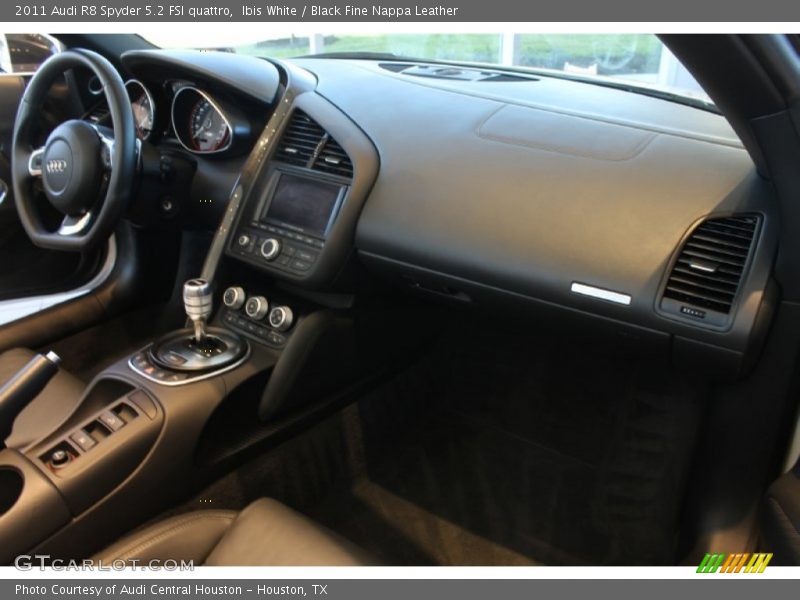 Ibis White / Black Fine Nappa Leather 2011 Audi R8 Spyder 5.2 FSI quattro