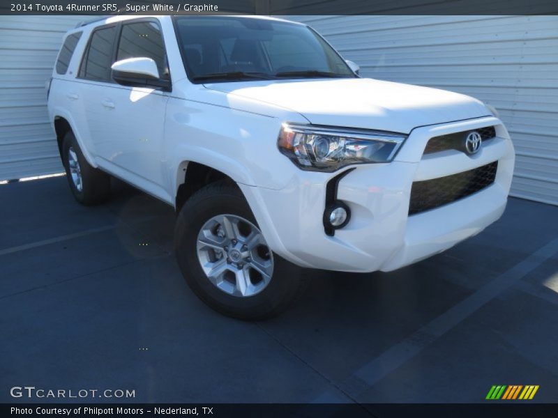 Super White / Graphite 2014 Toyota 4Runner SR5