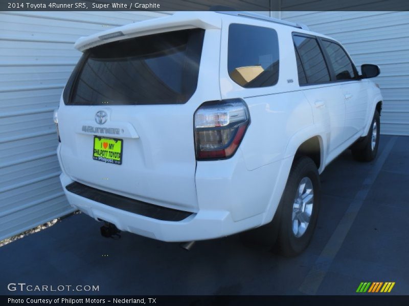 Super White / Graphite 2014 Toyota 4Runner SR5