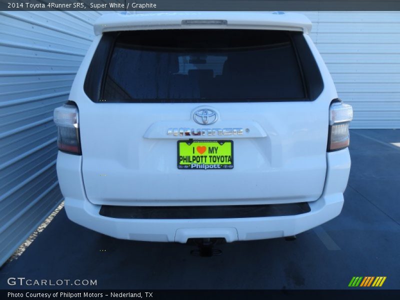 Super White / Graphite 2014 Toyota 4Runner SR5