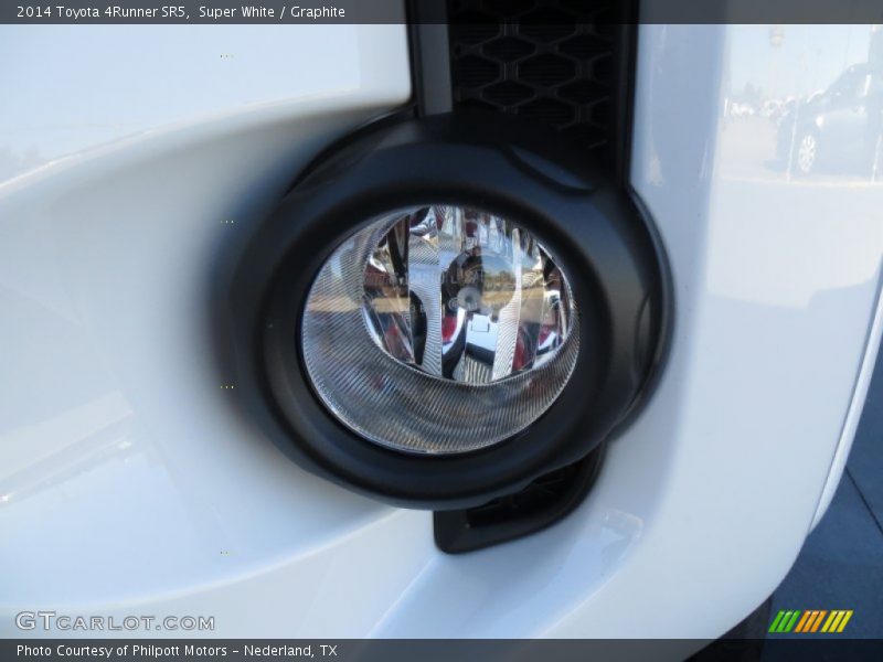 Super White / Graphite 2014 Toyota 4Runner SR5