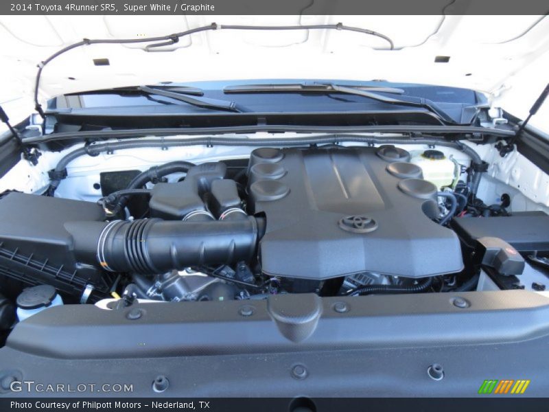 Super White / Graphite 2014 Toyota 4Runner SR5