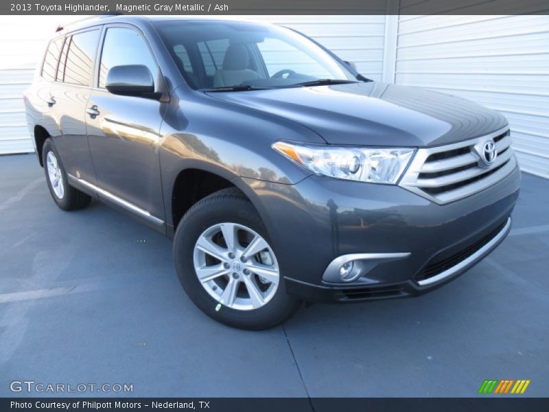Magnetic Gray Metallic / Ash 2013 Toyota Highlander