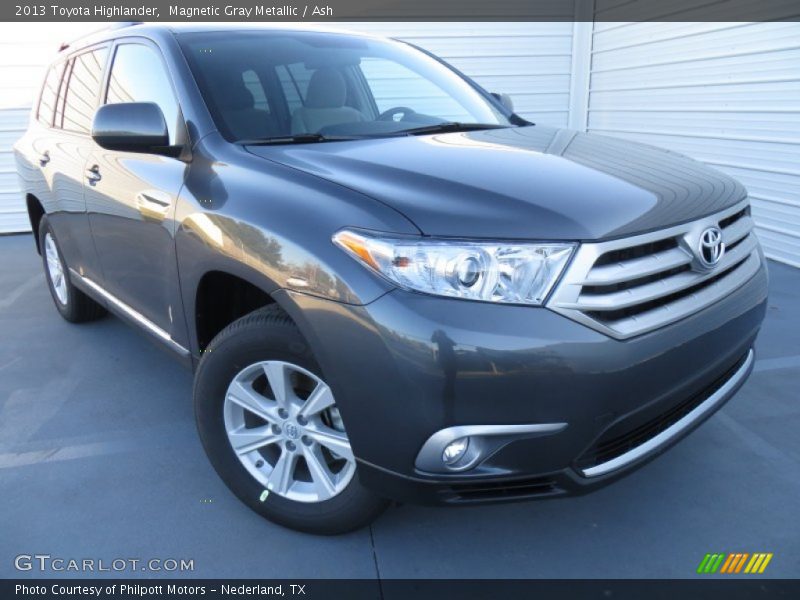 Magnetic Gray Metallic / Ash 2013 Toyota Highlander