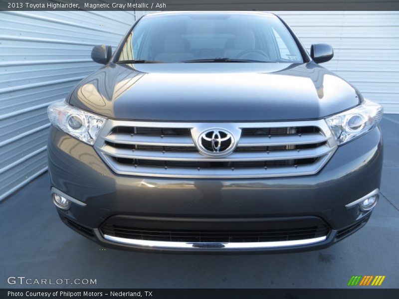 Magnetic Gray Metallic / Ash 2013 Toyota Highlander