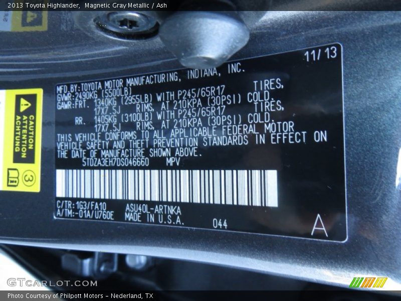 Magnetic Gray Metallic / Ash 2013 Toyota Highlander
