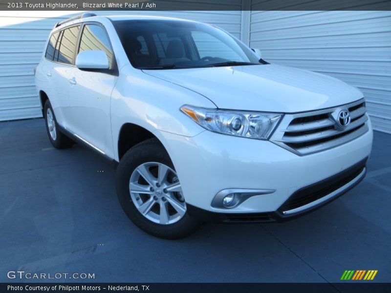 Blizzard White Pearl / Ash 2013 Toyota Highlander